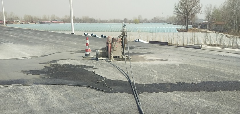 南关道路回填土下沉注浆